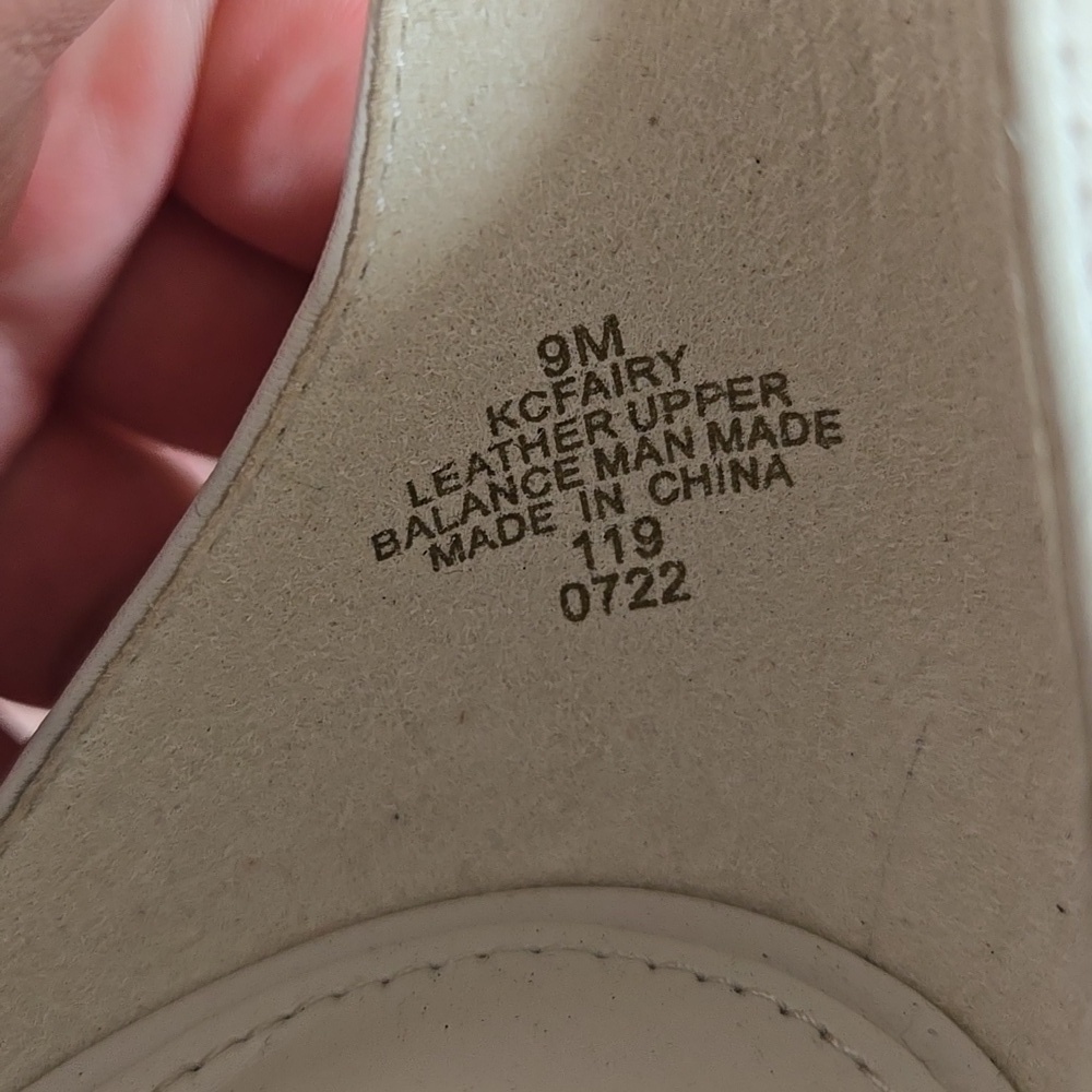 Calvin Klein Size Nine Off White Heeled Sandals - Picture 10 of 10